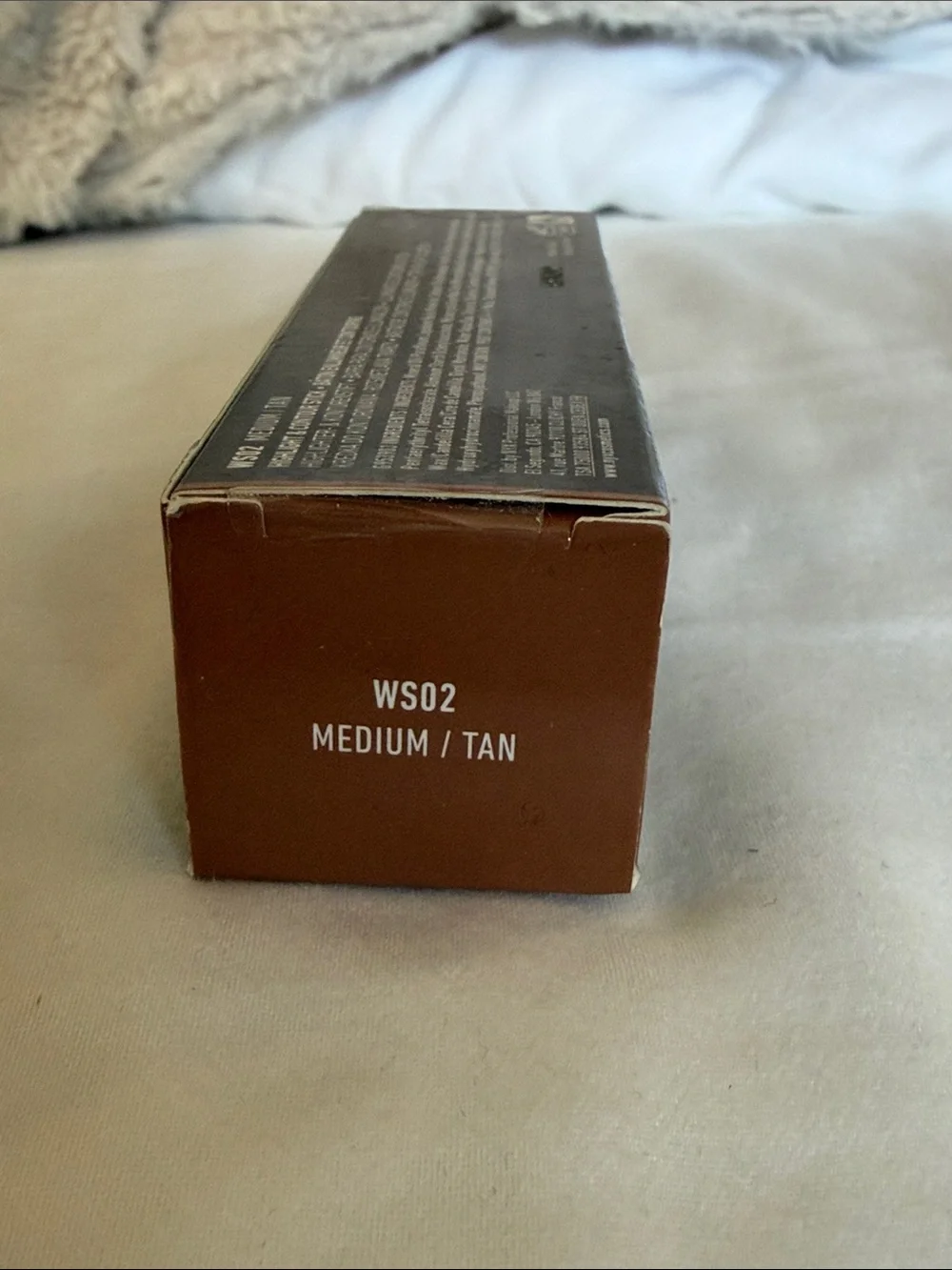 New NYX Wonder Stick Highlight & Contour Stick Duo - WS02 Medium/Tan